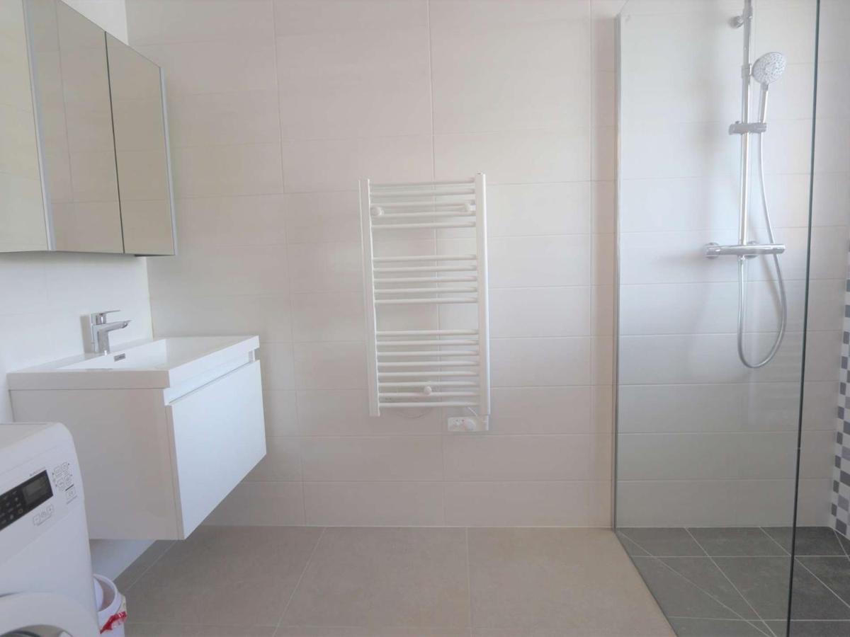 Duplex Lumineux A Benodet: Plage Et Thalasso A Pied, Terrasse, Parking Et Abri Velo Inclus - Fr-1-481-117 المظهر الخارجي الصورة